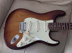 2012 FENDER AMERICAN DELUXE STRATOCASTER: EXCELLENT W CASE