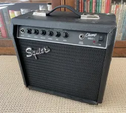 FENDER SQUIRE CHAMP
