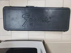 1980S FENDER USA MOLDED STRATOCASTER TELECASTER HARDSHELL CASE AGED