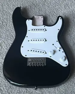 2019 GENUINE SQUIER BY FENDER® MINI STRATOCASTER LOADED BODY HARD TAIL EXCELLENT