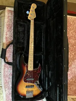 SUNBURST/MAPLE NECK.