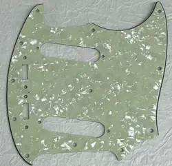 NEW GREAT-FOR FENDER US MUSTANG CLASSIC SERIES GUITAR PICKGUARD GREEN PEARL