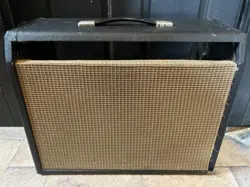 VINTAGE ORIGINAL 1965 FENDER DELUXE  GUITAR AMPLIFIER CABINET