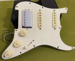 STRAT LOADED PREWIRED