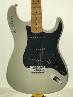 FENDER 25TH ANNIV