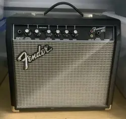 FENDER FRONTMAN 15G PR495 ELECTRIC GUITAR AMPLIFIER