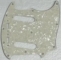 NEW GREAT-FOR FENDER US MUSTANG CLASSIC SERIES GUITAR PICKGUARD IVORY WHITE