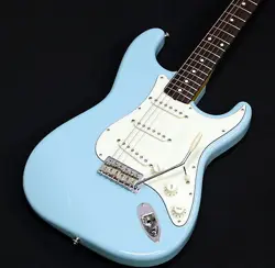 FENDER MADE IN JAPAN TRADITIONAL '60S STRATOCASTER DAPHNE BLUE USED W/SOFT CASE