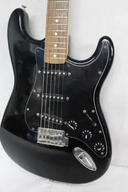 RH STRATOCASTER