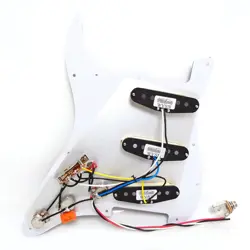 STRAT PICKGUARD ALNICO