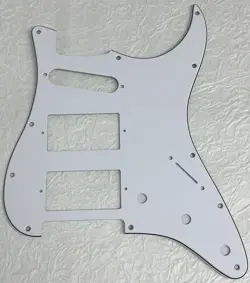 NEW GREAT-FOR FENDER STANDARD STRAT HHS STRATOCASTER GUITAR PICKGUARD WHITE