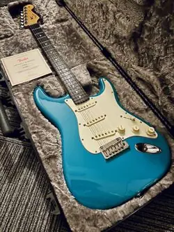 FENDER AMERICAN PROFESSIONAL II MIAMI BLUE SAFE PACKING!