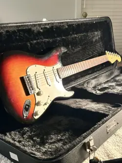 2008 FENDER AMERICAN STANDARD STRATOCASTER ROSEWOOD FINGERBOARD 3-COLOR SUNBURST