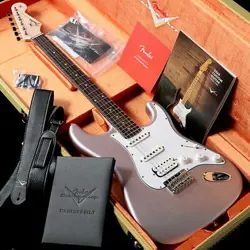 1960S STRATOCASTER SUPER