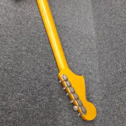 JG66 ELECTRIC GUITAR