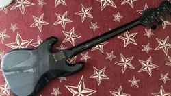 FENDER JAPAN BASS PB-555 E SERIAL