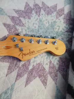 SQUIRE STRATOCASTER BLACK