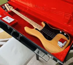 1976 FENDER PRECISION BASS