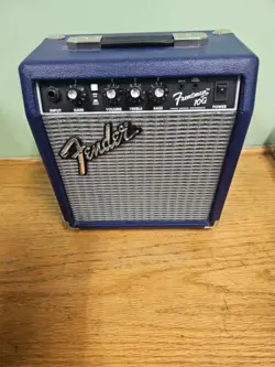 GUITAR AMPLIFIER - BLUE  ' FENDER FRONTMAN 10G 10-WATT '