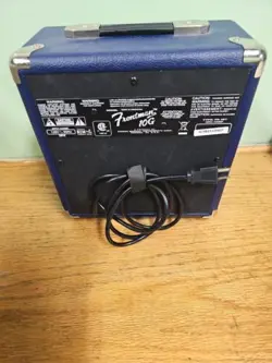 GUITAR AMPLIFIER BLUE