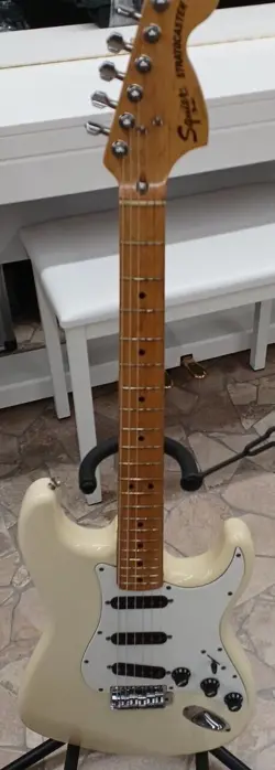 SQUIER BY FENDER CST-398 STRATOCASTER WHITE MADE IN JAPAN 1988 ELECTRIC GUITAR