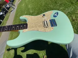 2001 FENDER TOM DELONGE SIGNATURE MODEL STRATOCASTER  SEAFOAM SURF GREEN MIM