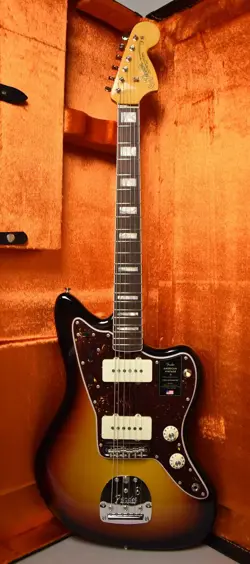 FENDER AMERICAN VINTAGE II '66 JAZZMASTER 3-COLOR SUNBURST W/OHSC