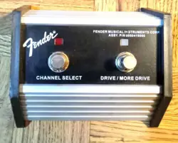 FENDER 2 BUTTON FOOTSWITCH
