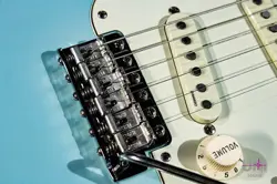 STRATOCASTER 2001 USED