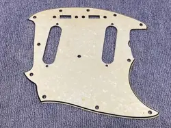 FENDER USA 1965 MUSTANG 3PLY PICKGUARD