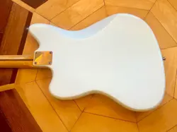 SQUIER BY FENDER CLASSIC VIBE '60S JAZZMASTER - OLYMPIC WHITE