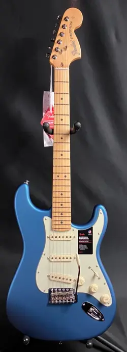 FENDER AMERICAN PERFORMER STRATOCASTER ELECTRIC GUITAR SATIN LAKE PLACID BLUE W/