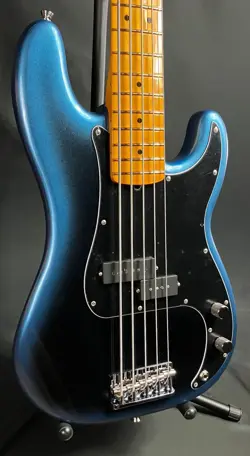 FENDER AMERICAN PROFESSIONAL II PRECISION BASS V 5-STRING BASS GUITAR DARK NIGHT