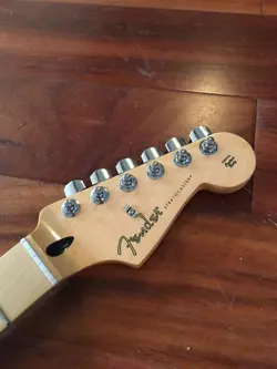 2022 FENDER PLAYER STRAT MAPLE NECK STRATOCASTER TUNERS 22 FRET 9.5