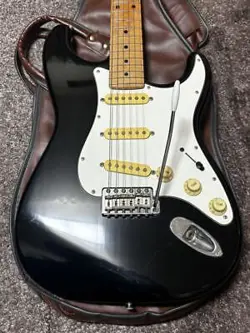 FENDER JAPAN ELECTRIC GUITAR STRATOCASTER BLACK E SERIAL USED FROM JAPAN