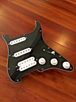 FENDER PLAYER STRAT STRATOCASTER ALNICO 2 HUMBUCKER AL5 PICKUP BLACK HSS TUXEDO