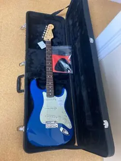 ELECTRIC GUITAR FENDER JAPAN MIJ HYBRID II STRATOCASTER BLUE