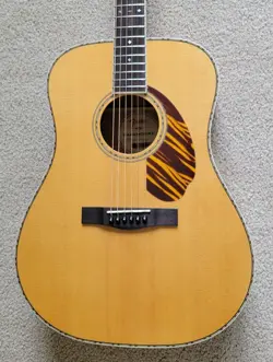 FENDER PD-220E DREADNOUGHT ACOUSTIC ELECTRIC GUITAR, NATURAL FINISH, HS CASE