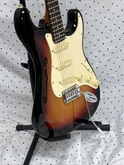 ELECTRIC GUITAR ASSEMBLED FROM MOSTLY FENDER PARTS.  ST STYLE