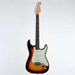 FENDER MADE IN JAPAN TRADITIONAL II 60S STRATOCASTER 3 TONE SUNBURST