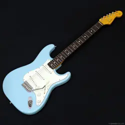 FENDER MADE IN JAPAN TRADITIONAL '60S STRATOCASTER DAPHNE BLUE
