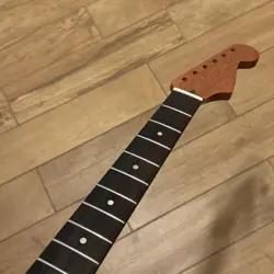 STRATOCASTER WARMOTH FENDER