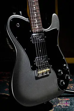 FENDER AMERICAN PROFESSIONAL II TELECASTER DELUXE 2023