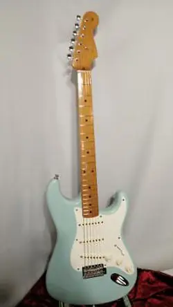 FENDER MEXICO / CS STARATOCASTER (NO241119)