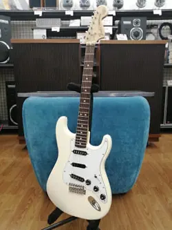 FENDER / RITCHIE BLACKMORE ST (NO241119)