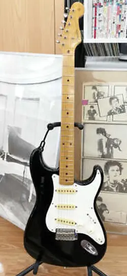 FENDER JAPAN / STRATOCASTER (NO241119)