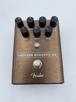 FENDER SMOLDER ACOUSTIC OVERDRIVE PEDAL WITH ORIGINAL BOX