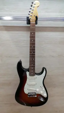 FENDER USA AMERICAN DELUXE N3 ELECTRIC GUITAR SAFE DELIVERY FROM JAPAN