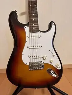 FENDER JAPAN STRATOCASTER 1999 - 2002 ELECTRIC GUITAR 3TS USED