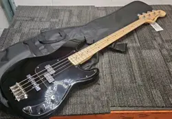 FENDER SQUIRE PRECISION BASS GUITAR - BLACK
